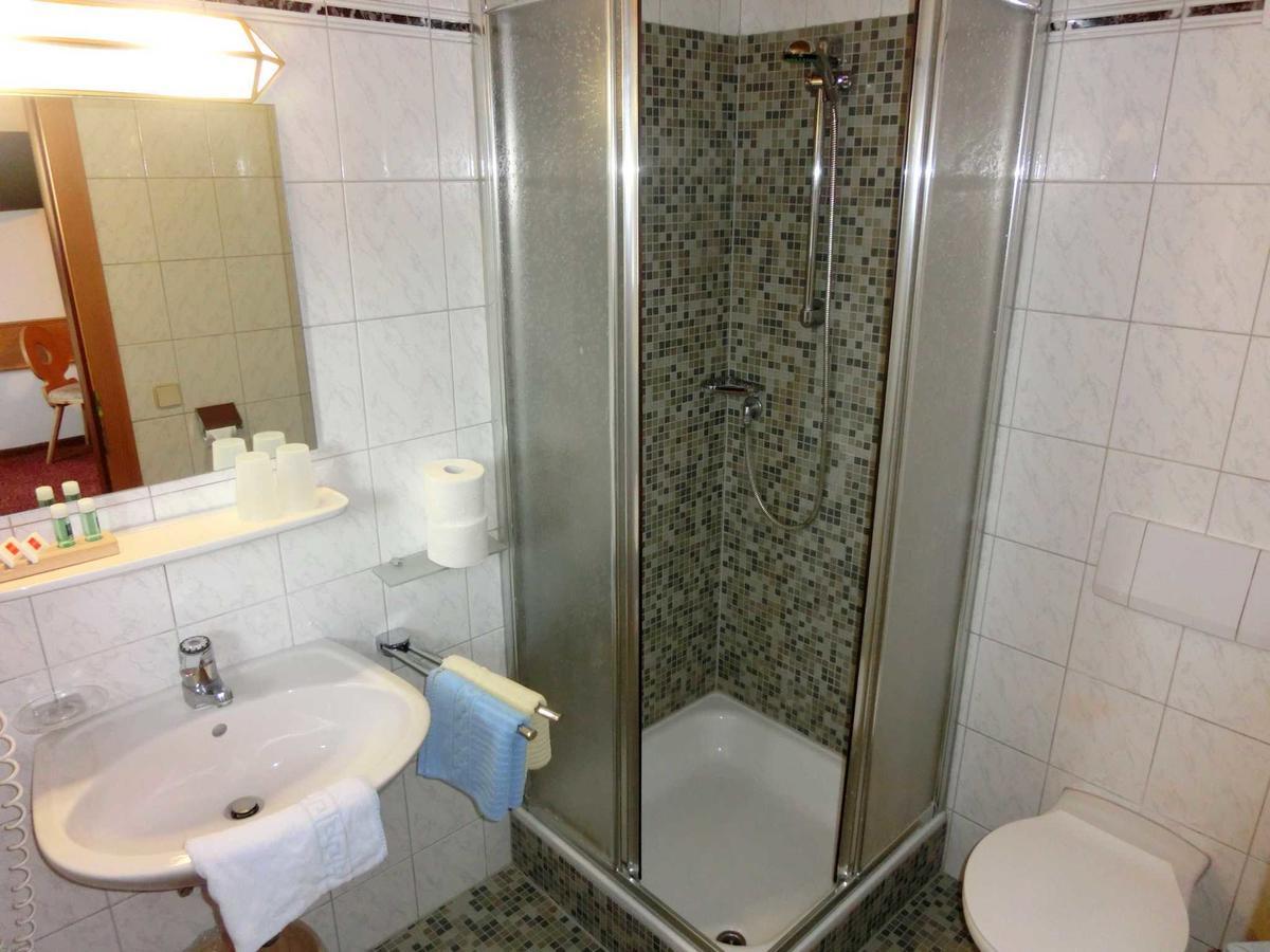 Pension Enzian Niederau Kamer foto